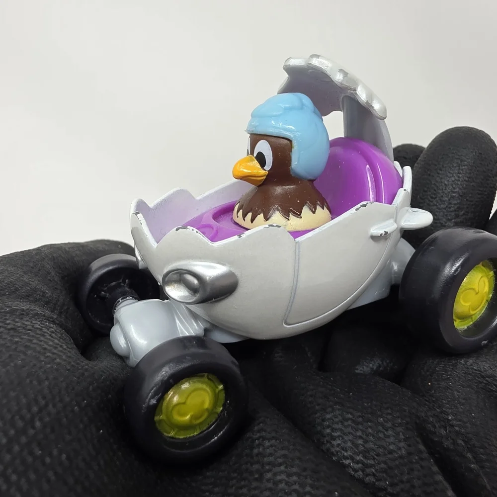 Fisher-Price Disney Junior Mickey & the Roadster Racers Clara Cluck's Coupe